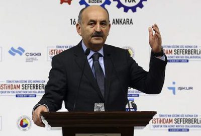 Bakan açıkladı! Yeni mezunların maaşının yarısı devletten