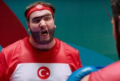 Eleştirilere boks sahnesiyle yanıt verdi