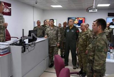 Genelkurmay Başkanı Akar, sınır hattında