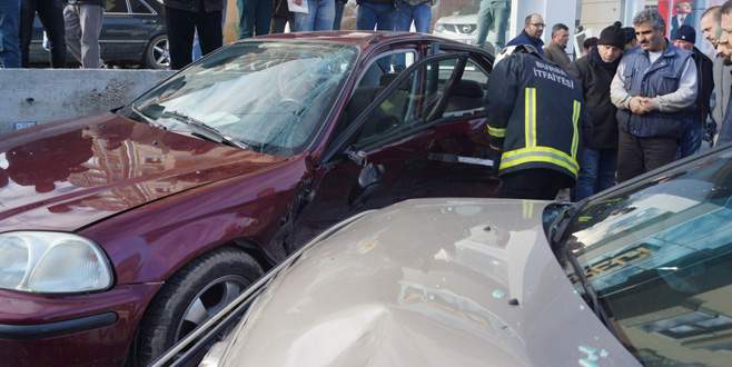 Bursa’da trafik kazası: 3 yaralı