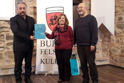 Bursa'da düzenlenen felsefe konferansının konuğu olan Prof. Dr. Hayriye Erbaş,