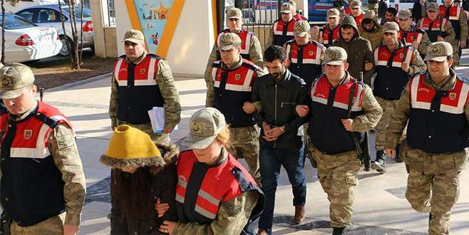 Canlı bomba saldırısı hazırlığındaki 3 terörist yakalandı