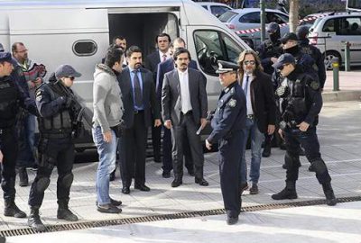 Yunanistan 8 FETÖ’cü darbecinin iadesini reddetti