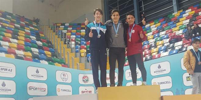 Osmangazili atletlerden 4 madalya