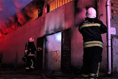 Bursa’da tekstil fabrikası alev alev yandı