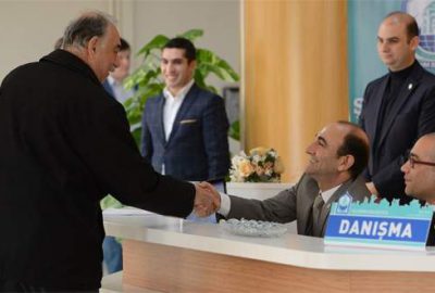 Edebali vatandaşı danışmada karşılıyor