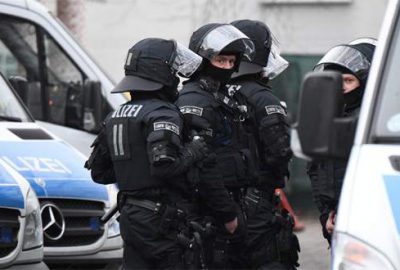 Selefilere polis baskını