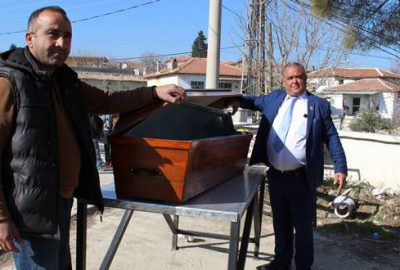Tabut ve musalla taşı kalmayınca ‘ölüm yasağı’ getirdi
