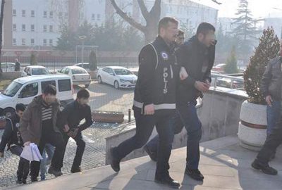 Bursa’da uyuşturucu tacirlerine operasyon: 4 gözaltı