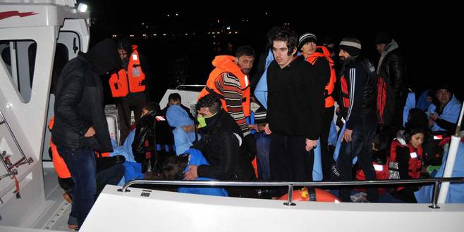 Ege’de mülteci botu alabora oldu: 1 ölü