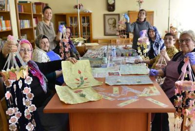 Yaşlıların suyla dansı