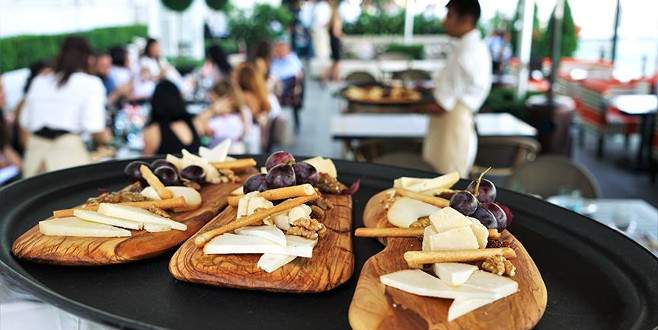 Turistler yemeğe 5,1 milyar dolar harcadı