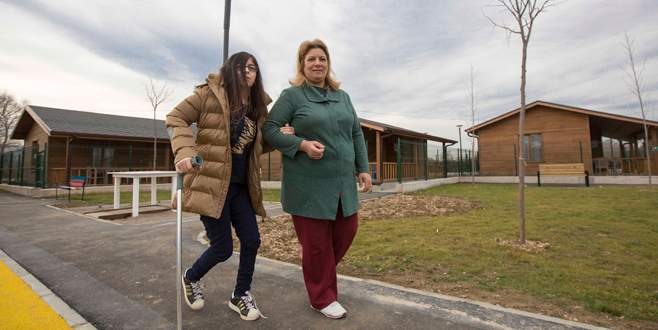 Engelli bireylerin ‘Bizim Bahçe’de tatil keyfi