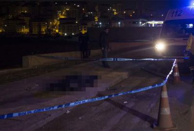 20 yıl sonra görüştüğü babasını öldürdü