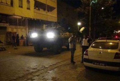 Kahvehaneye silahlı saldırı: Ölü ve yaralılar var