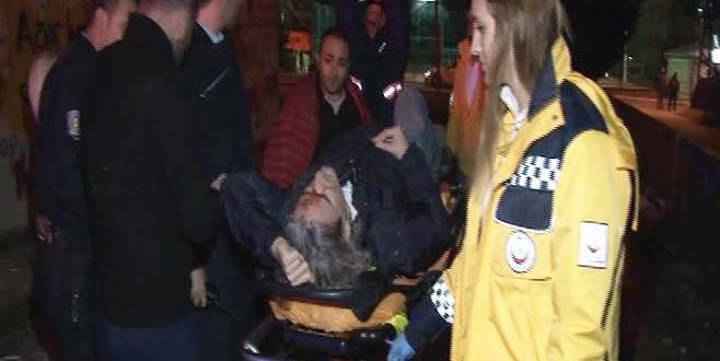 Görme engelli vatandaş kapağı olmayan rögara düştü