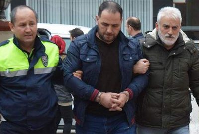 Dolandırıcılık şebekesi yolda bulunan flaş bellekle çökertildi