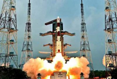 Hindistan 104 uydu birden fırlattı