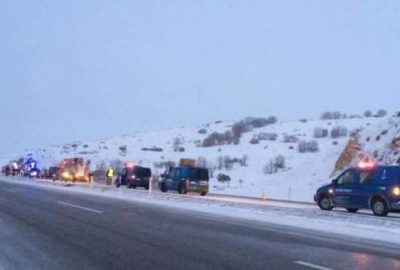 Yolcu otobüsü devrildi: 21 yaralı