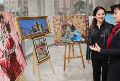 Tuvaller renklerle can buldu