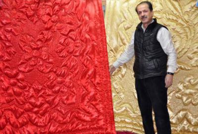 Kraliçe Elizabeth’e İnegöl’den yorgan