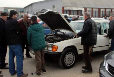 Havalar ısındı, oto pazarına hareket geldi