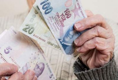 Büyükanne maaş başvurusunda son gün!