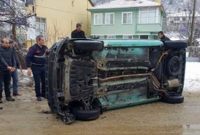 Bursa’da cenaze yolunda kaza