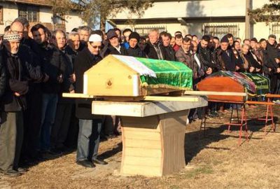 TIR’ın sebep olduğu kazada ölen çift toprağa verildi