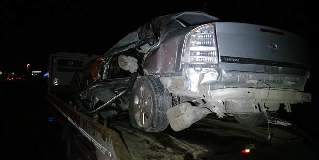 İşçi servisi ile otomobil çarpıştı: 2 ölü, 5 yaralı