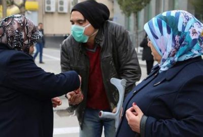 Zabıta dilenci kılığına girdi! 10 dakikada topladığı para şoke etti