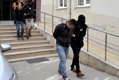 Uyuşturucudan tutuklanan polis memuru, babasını suçladı