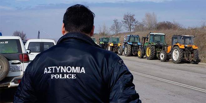 Yunanistan’a kaçan 2 asker iltica talebinde bulundu