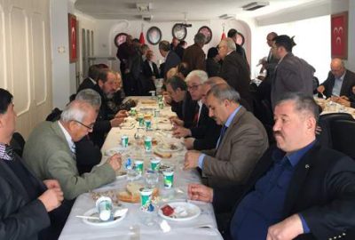 MHP’de eski yöneticilerle referandum toplantısı