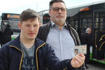 Engelli çocuk ve babası özel halk otobüsünden zorla indirildi