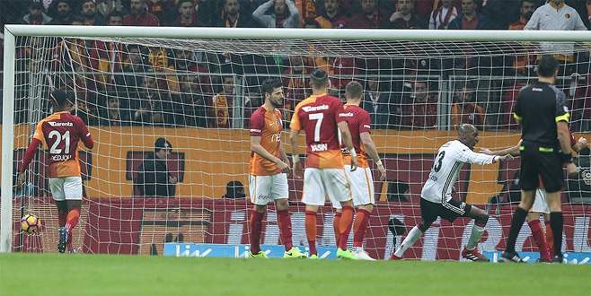 Galatasaray’da düşüş sürüyor