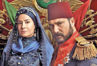 Dünyaya açılıyor