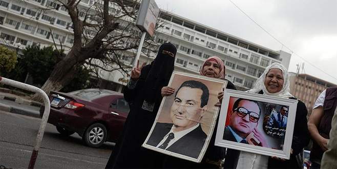Mısır’ın devrik lideri Mübarek beraat etti