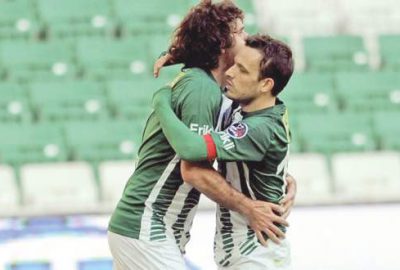 Bursaspor’da da oynamıştı… Futbolu bıraktı…