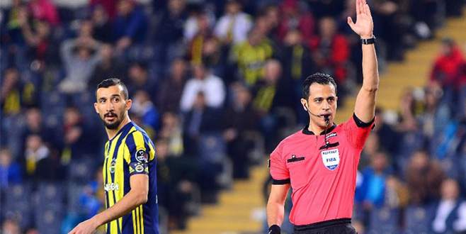 Mehmet Topal: Top elime çarptı