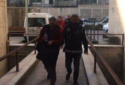 Bursa merkezli FETÖ operasyonunda 3 kişi adliyeye sevk edildi