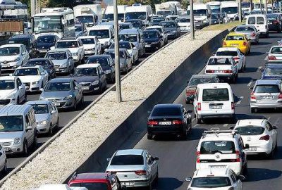 Trafiğe 1 ayda 128 bin 648 araç eklendi