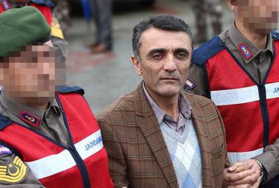 Cüzdanındaki ‘1 dolar’ oğlunun koleksiyonu içinmiş!