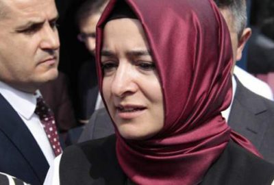 Bakan Kaya’nın aracı durduruldu