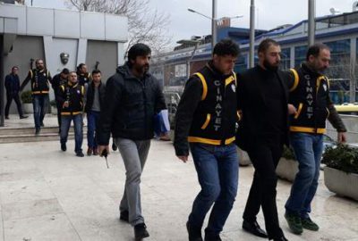 Bursa’daki yan bakma kavgasında 4 kişi yakalandı