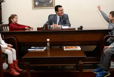 Minikler başkanı terletti