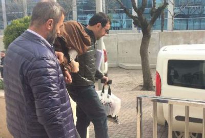 Kırık kol ile 10 dakika içinde 5 dükkan soydu