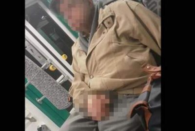 Genç kıza, tramvayda kabakla taciz!