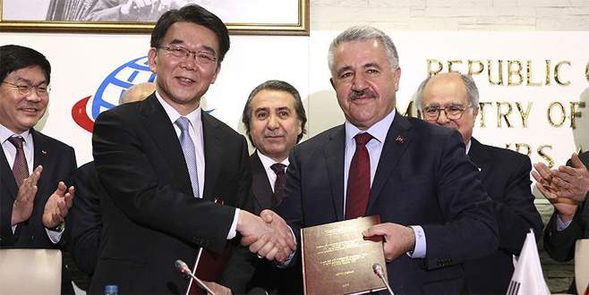 İmzalar atıldı sıra temelde