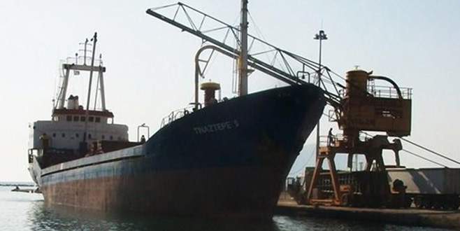 Libya açıklarında Türk kargo gemisi battı